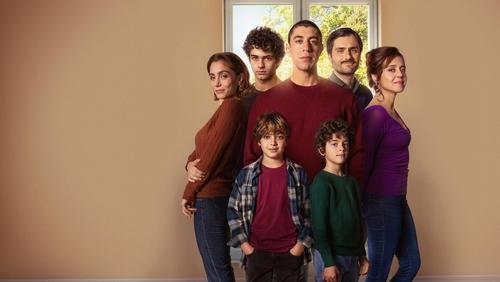 Ailemin Hikâyesi 1.Sezon 4.Bölüm izle